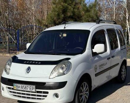 Белый Рено Кенгу, объемом двигателя 1.46 л и пробегом 243 тыс. км за 8600 $, фото 22 на Automoto.ua