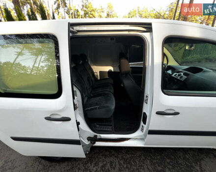 Белый Рено Кенгу, объемом двигателя 1.5 л и пробегом 188 тыс. км за 4950 $, фото 13 на Automoto.ua