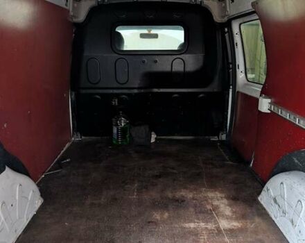 Белый Рено Кенгу, объемом двигателя 1.46 л и пробегом 270 тыс. км за 5000 $, фото 5 на Automoto.ua