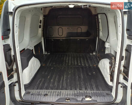 Білий Рено Кєнгу, об'ємом двигуна 1.5 л та пробігом 273 тис. км за 5200 $, фото 16 на Automoto.ua