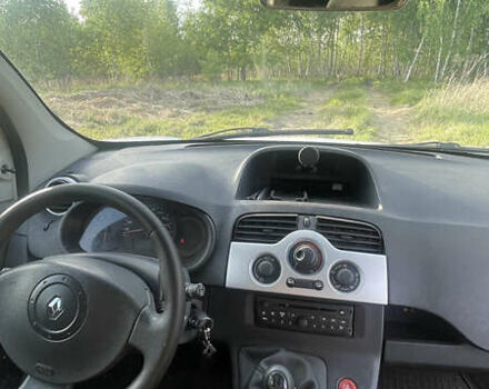 Белый Рено Кенгу, объемом двигателя 1.5 л и пробегом 280 тыс. км за 3750 $, фото 8 на Automoto.ua