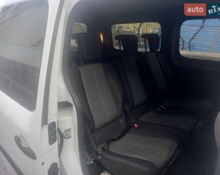 Белый Рено Кенгу, объемом двигателя 1.5 л и пробегом 211 тыс. км за 8200 $, фото 8 на Automoto.ua