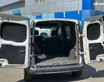 Білий Рено Кєнгу, об'ємом двигуна 1.5 л та пробігом 247 тис. км за 5940 $, фото 12 на Automoto.ua
