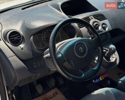 Белый Рено Кенгу, объемом двигателя 1.46 л и пробегом 185 тыс. км за 7300 $, фото 11 на Automoto.ua