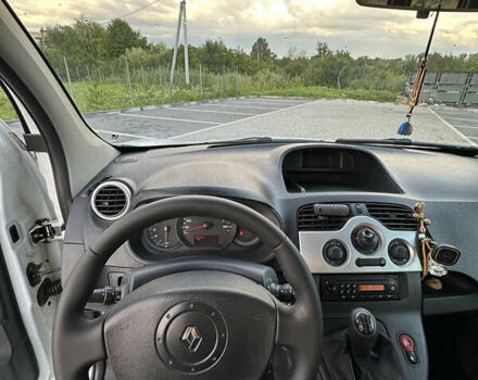 Белый Рено Кенгу, объемом двигателя 1.5 л и пробегом 205 тыс. км за 7500 $, фото 12 на Automoto.ua
