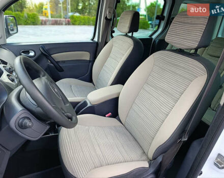 Білий Рено Кєнгу, об'ємом двигуна 1.6 л та пробігом 224 тис. км за 7999 $, фото 16 на Automoto.ua