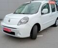Белый Рено Кенгу, объемом двигателя 1.6 л и пробегом 172 тыс. км за 9650 $, фото 1 на Automoto.ua