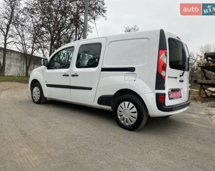 Білий Рено Кєнгу, об'ємом двигуна 0 л та пробігом 87 тис. км за 6499 $, фото 8 на Automoto.ua