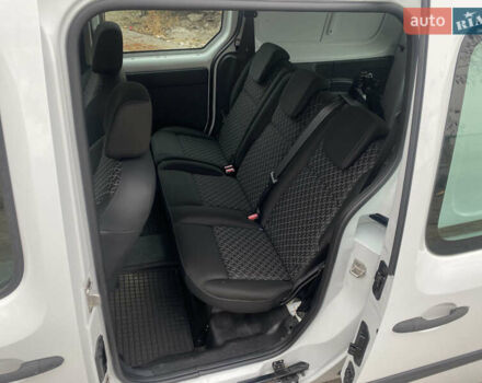 Білий Рено Кєнгу, об'ємом двигуна 0 л та пробігом 87 тис. км за 6499 $, фото 12 на Automoto.ua