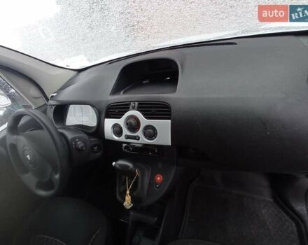 Белый Рено Кенгу, объемом двигателя 0 л и пробегом 53 тыс. км за 7900 $, фото 27 на Automoto.ua