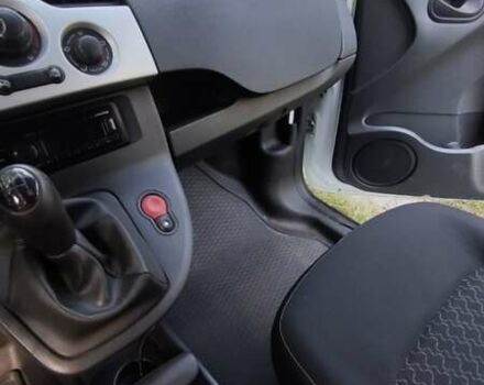 Белый Рено Кенгу, объемом двигателя 1.46 л и пробегом 240 тыс. км за 5300 $, фото 7 на Automoto.ua