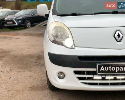 Білий Рено Кєнгу, об'ємом двигуна 1.5 л та пробігом 260 тис. км за 7490 $, фото 9 на Automoto.ua