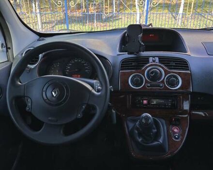 Белый Рено Кенгу, объемом двигателя 1.46 л и пробегом 243 тыс. км за 8600 $, фото 14 на Automoto.ua