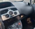 Білий Рено Кєнгу, об'ємом двигуна 1.46 л та пробігом 259 тис. км за 8800 $, фото 2 на Automoto.ua