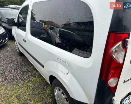 Рено Кенгу 2012 в Киеве на Automoto.ua Белый Рено Кенгу, объемом двигателя 0 л и пробегом 160 тыс. км за 4450 $, фото 2 на Automoto.ua