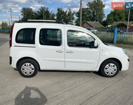 Белый Рено Кенгу, объемом двигателя 1.5 л и пробегом 216 тыс. км за 8300 $, фото 15 на Automoto.ua