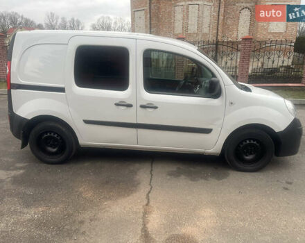 Белый Рено Кенгу, объемом двигателя 1.5 л и пробегом 202 тыс. км за 6400 $, фото 3 на Automoto.ua