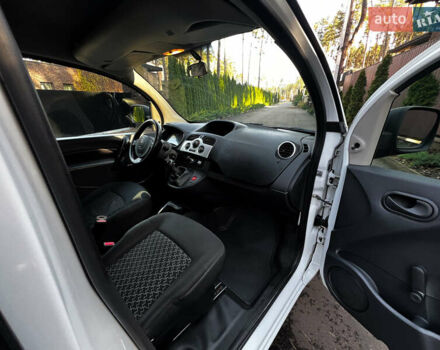 Белый Рено Кенгу, объемом двигателя 1.5 л и пробегом 188 тыс. км за 4950 $, фото 11 на Automoto.ua