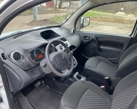 Белый Рено Кенгу, объемом двигателя 0 л и пробегом 87 тыс. км за 6499 $, фото 4 на Automoto.ua