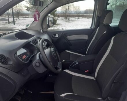 Белый Рено Кенгу, объемом двигателя 0 л и пробегом 220 тыс. км за 8650 $, фото 6 на Automoto.ua