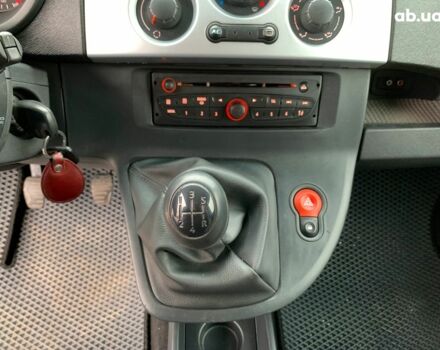 Белый Рено Кенгу, объемом двигателя 1.5 л и пробегом 260 тыс. км за 7490 $, фото 27 на Automoto.ua