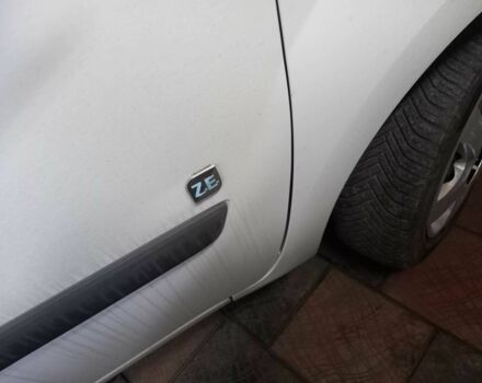 Белый Рено Кенгу, объемом двигателя 0 л и пробегом 180 тыс. км за 1500 $, фото 3 на Automoto.ua