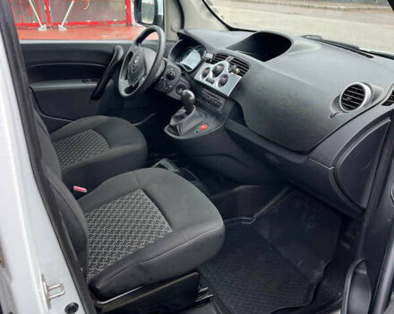 Белый Рено Кенгу, объемом двигателя 0 л и пробегом 29 тыс. км за 4999 $, фото 4 на Automoto.ua