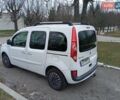 Белый Рено Кенгу, объемом двигателя 1.5 л и пробегом 285 тыс. км за 8000 $, фото 3 на Automoto.ua