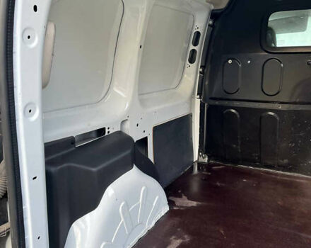 Белый Рено Кенгу, объемом двигателя 0 л и пробегом 29 тыс. км за 4999 $, фото 12 на Automoto.ua