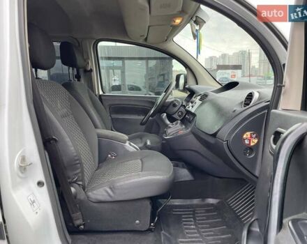 Білий Рено Кєнгу, об'ємом двигуна 1.6 л та пробігом 188 тис. км за 8990 $, фото 10 на Automoto.ua