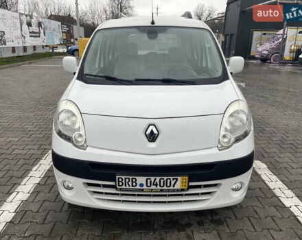 Білий Рено Кєнгу, об'ємом двигуна 0 л та пробігом 216 тис. км за 8200 $, фото 9 на Automoto.ua