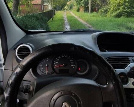 Белый Рено Кенгу, объемом двигателя 1.46 л и пробегом 240 тыс. км за 5300 $, фото 10 на Automoto.ua