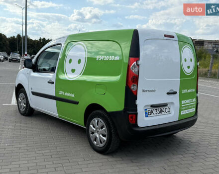 Белый Рено Кенгу, объемом двигателя 0 л и пробегом 75 тыс. км за 5900 $, фото 4 на Automoto.ua