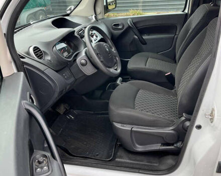 Белый Рено Кенгу, объемом двигателя 0 л и пробегом 29 тыс. км за 4999 $, фото 11 на Automoto.ua