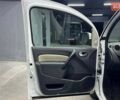 Белый Рено Кенгу, объемом двигателя 1.5 л и пробегом 216 тыс. км за 8700 $, фото 6 на Automoto.ua