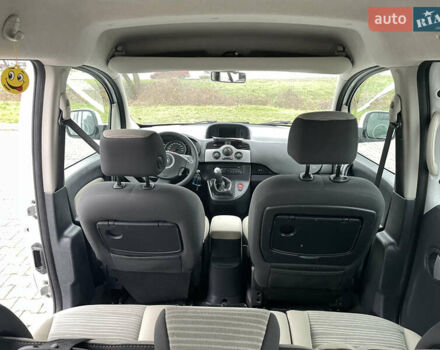 Білий Рено Кєнгу, об'ємом двигуна 0 л та пробігом 216 тис. км за 8200 $, фото 5 на Automoto.ua