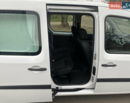 Білий Рено Кєнгу, об'ємом двигуна 0 л та пробігом 87 тис. км за 6499 $, фото 15 на Automoto.ua