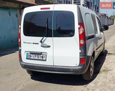 Белый Рено Кенгу, объемом двигателя 1.46 л и пробегом 267 тыс. км за 7500 $, фото 3 на Automoto.ua