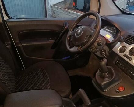 Белый Рено Кенгу, объемом двигателя 1.5 л и пробегом 357 тыс. км за 6200 $, фото 13 на Automoto.ua