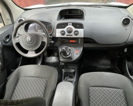 Білий Рено Кєнгу, об'ємом двигуна 1.5 л та пробігом 300 тис. км за 4950 $, фото 11 на Automoto.ua