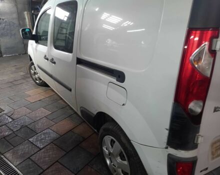 Белый Рено Кенгу, объемом двигателя 0 л и пробегом 180 тыс. км за 1500 $, фото 6 на Automoto.ua