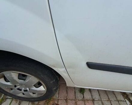 Білий Рено Кєнгу, об'ємом двигуна 1.46 л та пробігом 220 тис. км за 5800 $, фото 13 на Automoto.ua
