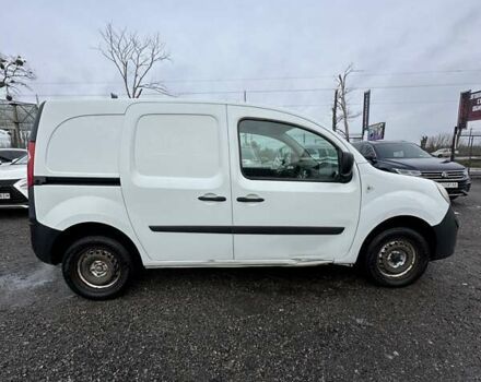 Белый Рено Кенгу, объемом двигателя 1.6 л и пробегом 161 тыс. км за 4600 $, фото 4 на Automoto.ua