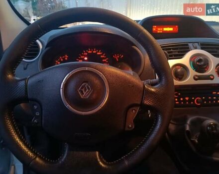 Белый Рено Кенгу, объемом двигателя 1.5 л и пробегом 357 тыс. км за 6200 $, фото 22 на Automoto.ua