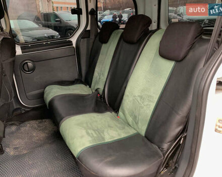 Білий Рено Кєнгу, об'ємом двигуна 1.5 л та пробігом 260 тис. км за 7490 $, фото 18 на Automoto.ua