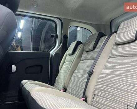 Белый Рено Кенгу, объемом двигателя 1.5 л и пробегом 216 тыс. км за 8700 $, фото 19 на Automoto.ua