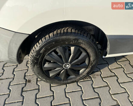 Білий Рено Кєнгу, об'ємом двигуна 0 л та пробігом 68 тис. км за 6500 $, фото 12 на Automoto.ua