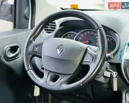Білий Рено Кєнгу, об'ємом двигуна 1.5 л та пробігом 230 тис. км за 7800 $, фото 23 на Automoto.ua