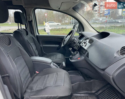 Белый Рено Кенгу, объемом двигателя 1.5 л и пробегом 374 тыс. км за 5700 $, фото 13 на Automoto.ua