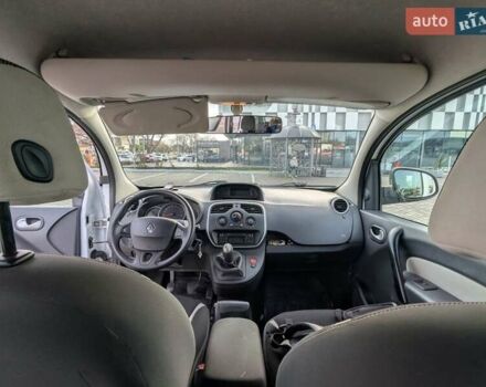 Белый Рено Кенгу, объемом двигателя 1.5 л и пробегом 205 тыс. км за 7500 $, фото 6 на Automoto.ua
